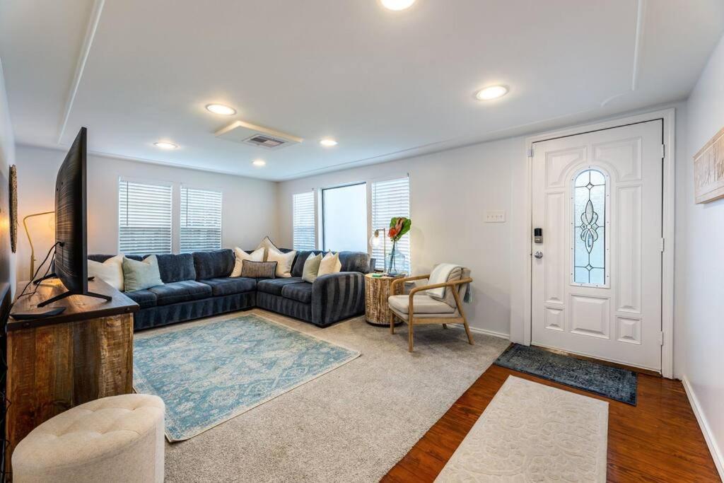 5/3 With A Heated Pool 2 Min From Beach, Updated Галвестън Екстериор снимка