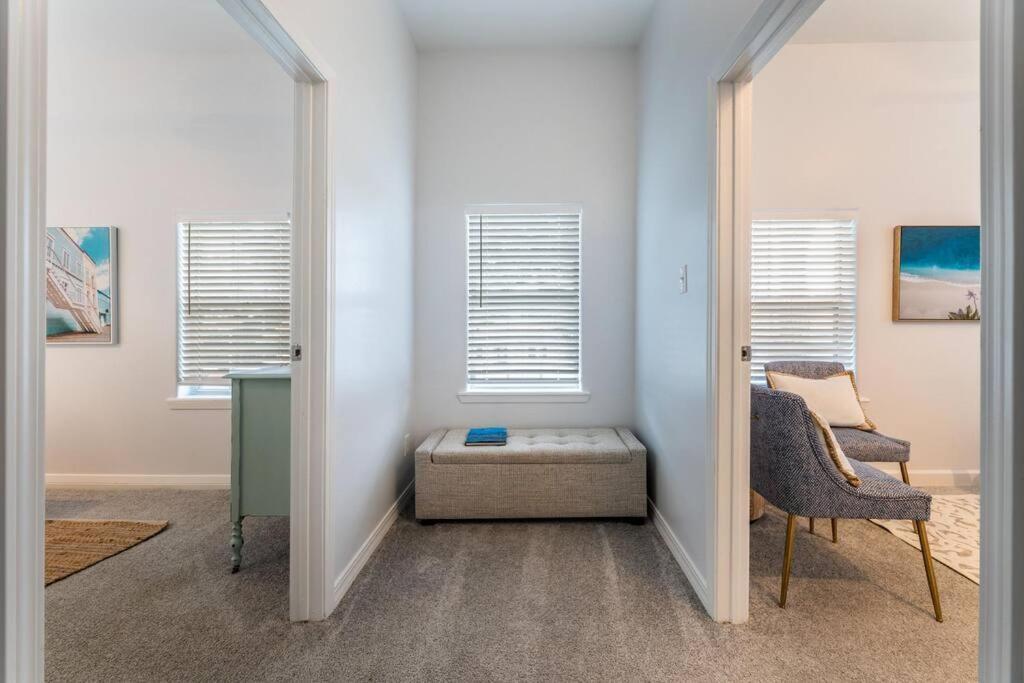 5/3 With A Heated Pool 2 Min From Beach, Updated Галвестън Екстериор снимка
